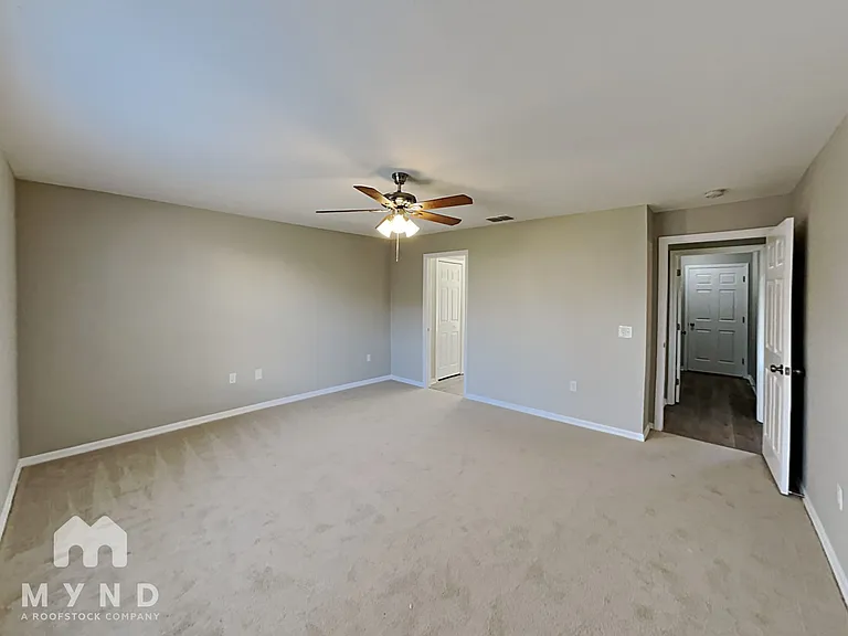 3189 Thoroughbred Loop N — Photo 11