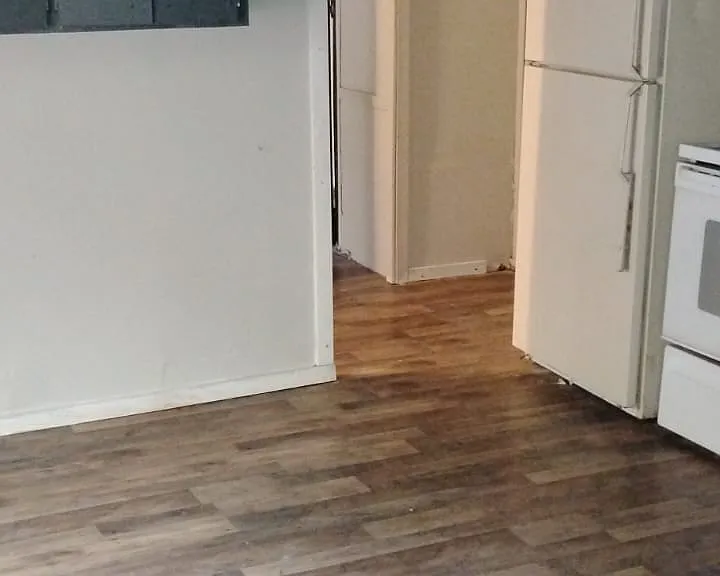 1274 Sussex Rd — Photo 3