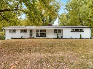 1516 Crossett Dr, Saint Louis, MO 63138