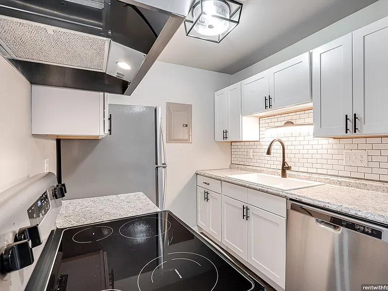 Aspen Ridge — Photo 2
