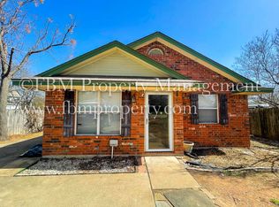 420 N 3rd St, Midlothian, TX 76065