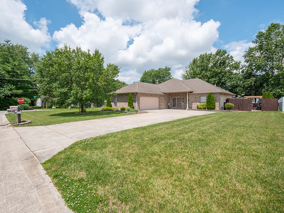 1st image of 5608 W Holmbrook Dr