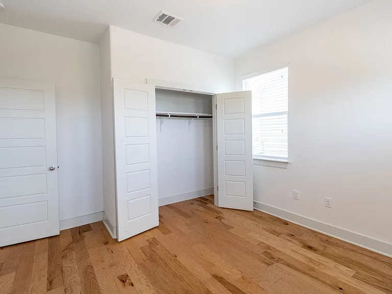 7111 Mowbray St — Photo 26