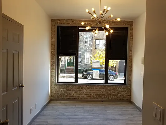 Rented by MCR Realty | media 36