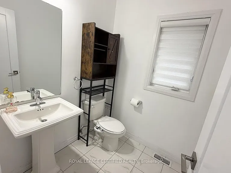 40 Lexington Ave — Photo 10