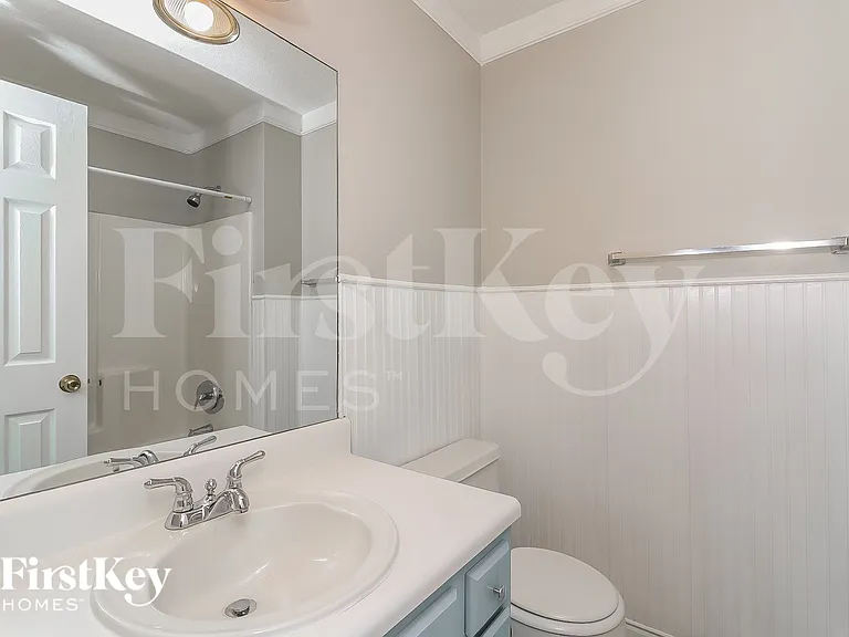 45 Collins Ln — Photo 17