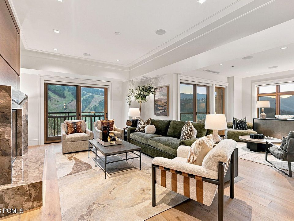 1st image of 2300 Deer Valley Dr S #808