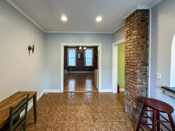 125 Poplar Street image 13 of 44