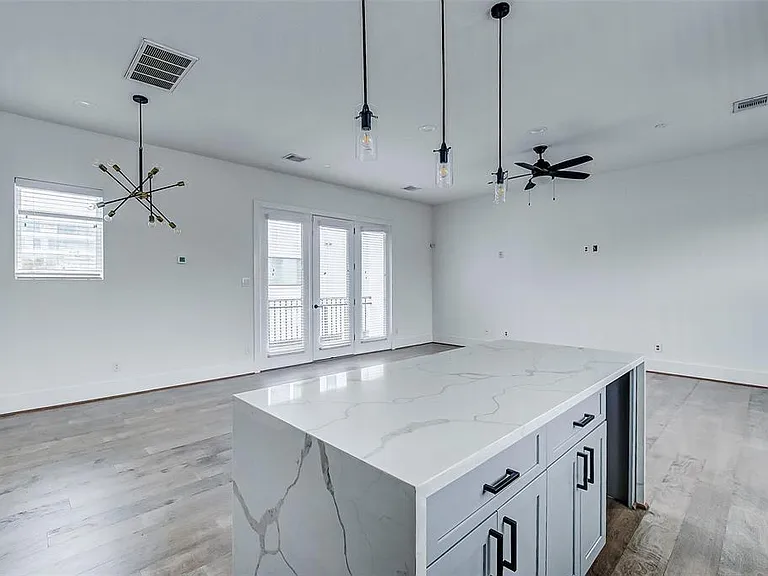 2407 Anita St #B — Photo 25