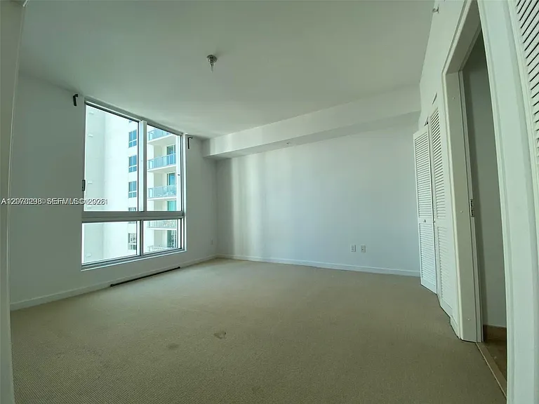 300 Biscayne Blvd #2503 — Photo 5