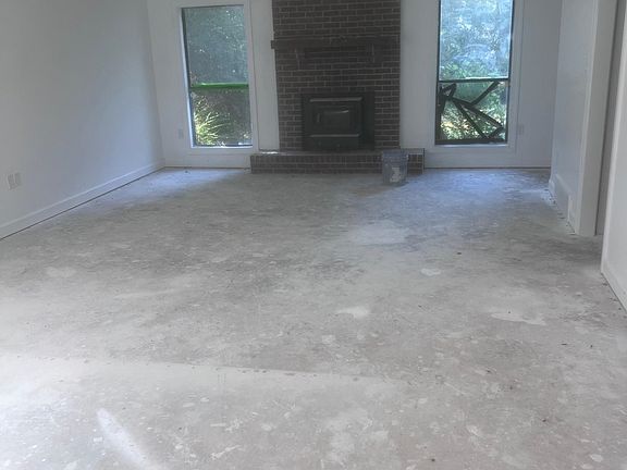 3rd image of 7275 Hollorn Ln
