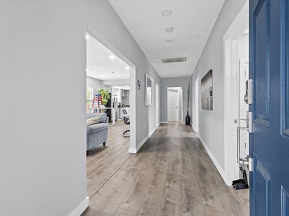 3rd image of 205 W Frances Ave