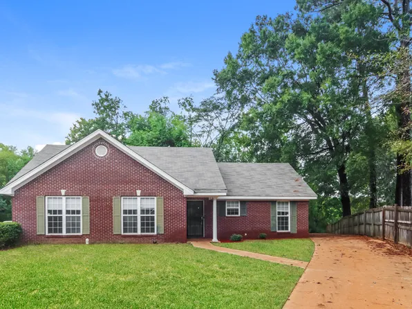 6409 Deerwood Pl, Montgomery, AL 36117