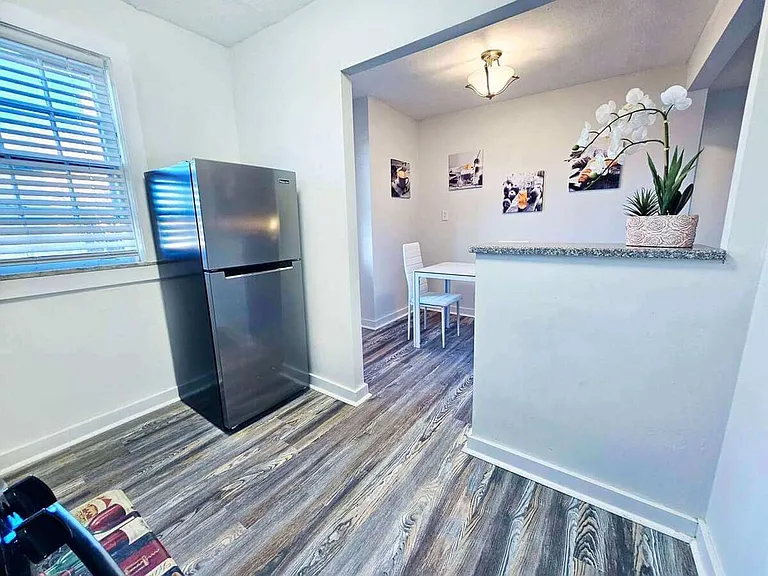 Smartland Colony Apartments | 2809-2949 Van Aken Blvd, Shaker Heights, OH 44120 — Photo 20