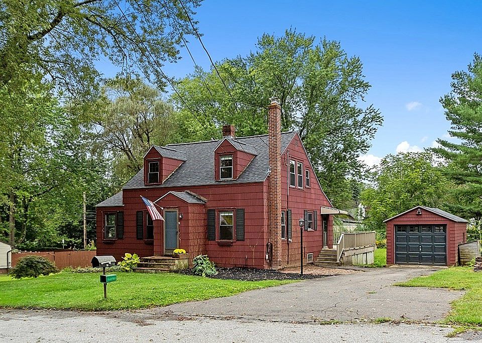 1st image of 10 Coolidge Ave