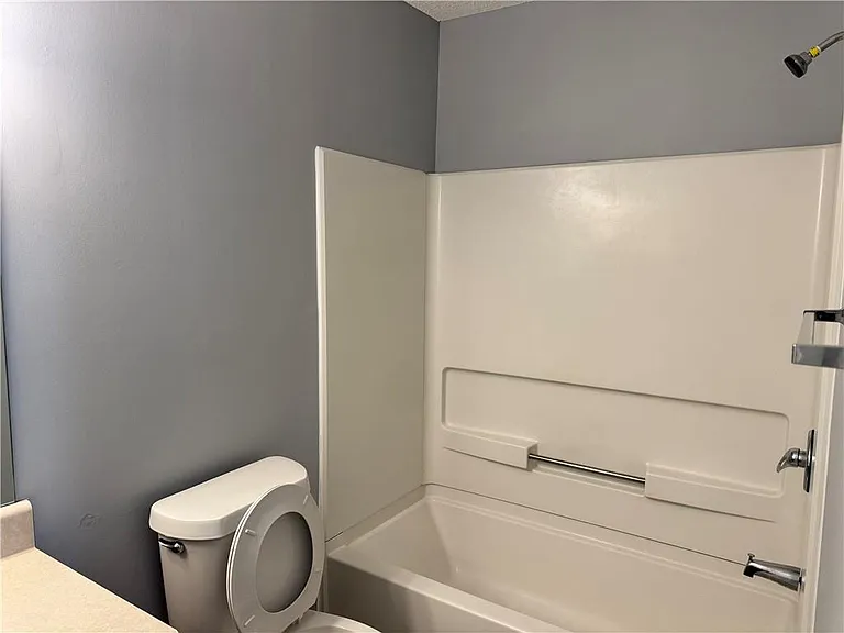 2468 Brianna Dr — Photo 10