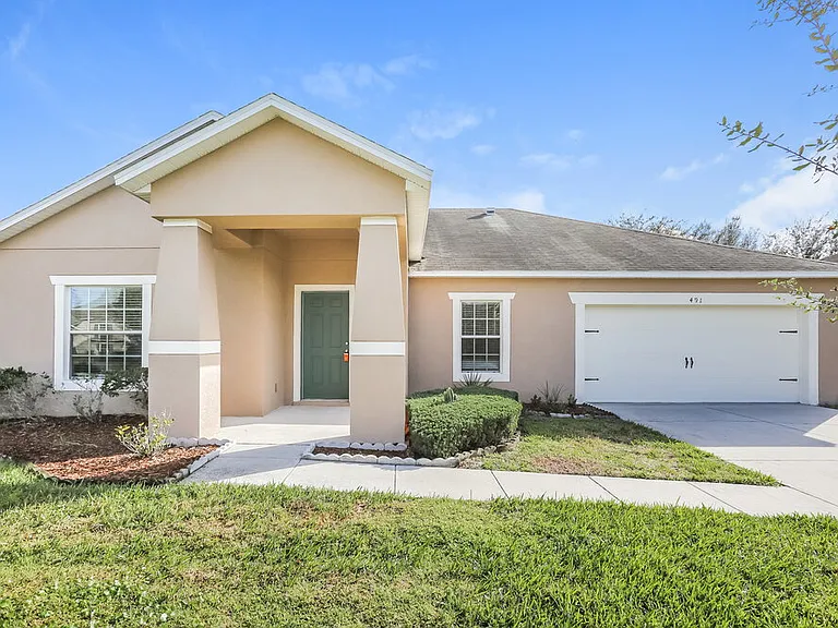 491 Shirley Dr — Photo 1