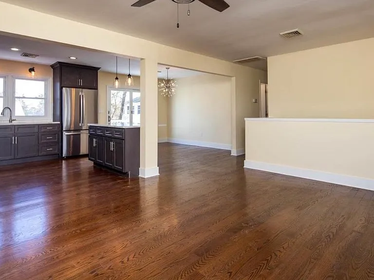5 Castro Grove Dr — Photo 2