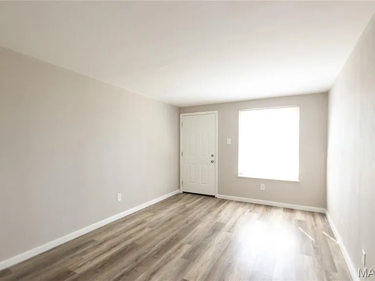 4770 Kings Dr #G — Photo 5