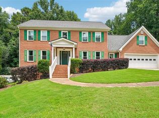 1184 Staples Dr, Lilburn, GA 30047