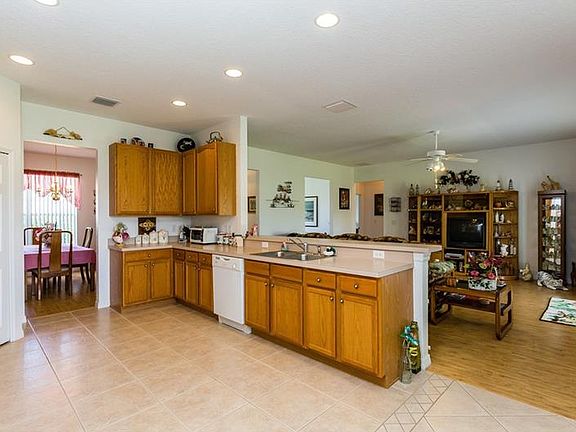 3rd image of 1437 Mistflower Ln