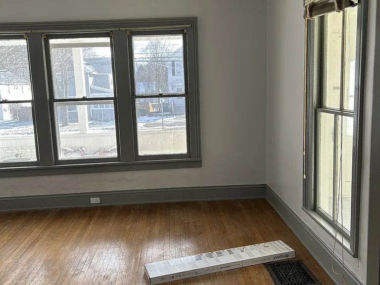85 N Center St #1 — Photo 8