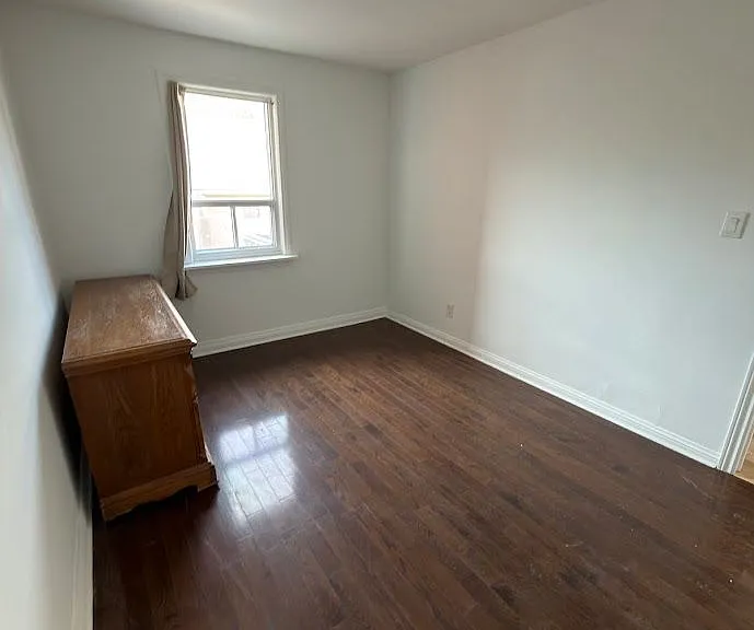 32 Belgravia Ave #MAIN — Photo 16