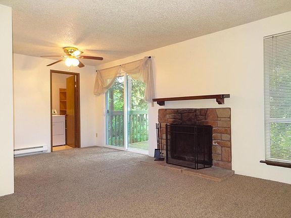 2nd image of 12318 118th Avenue Ct E APT C