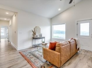 609 Briarbrook Ln, Valley Center, KS 67147