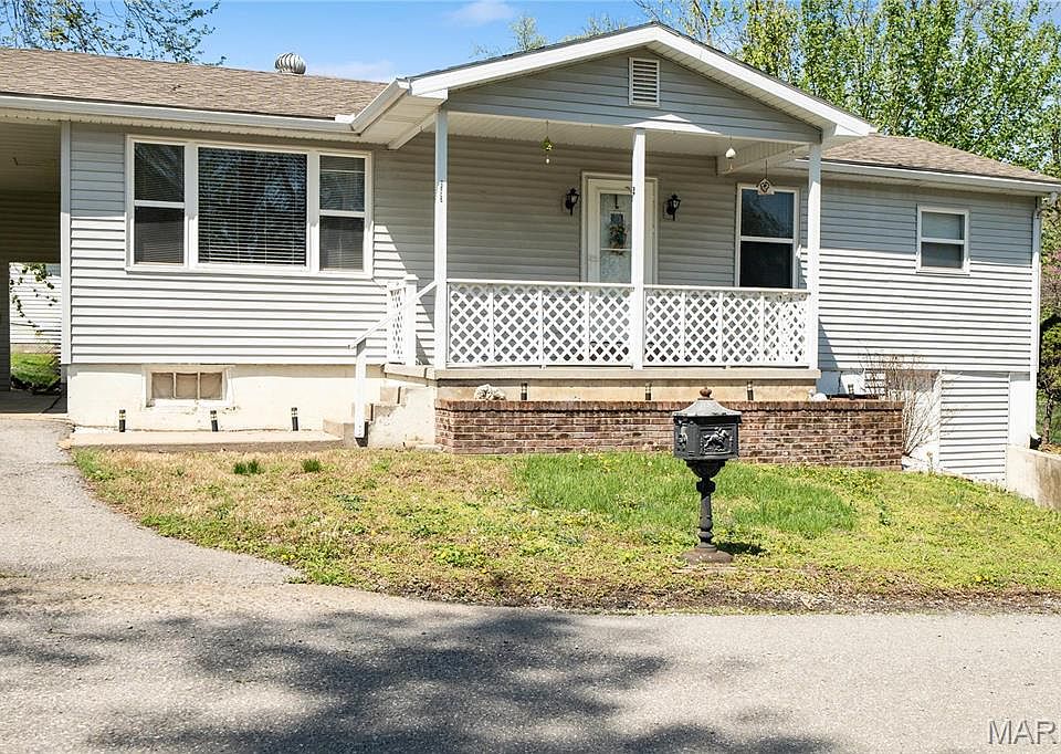1st image of 2820 Vista Ln