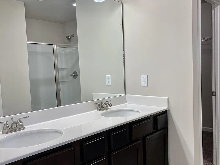 114 Auburn Depot Dr — Photo 2