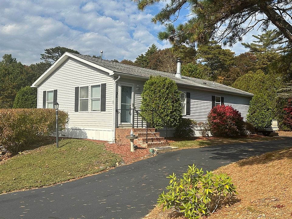 1st image of 35 Headlands Dr