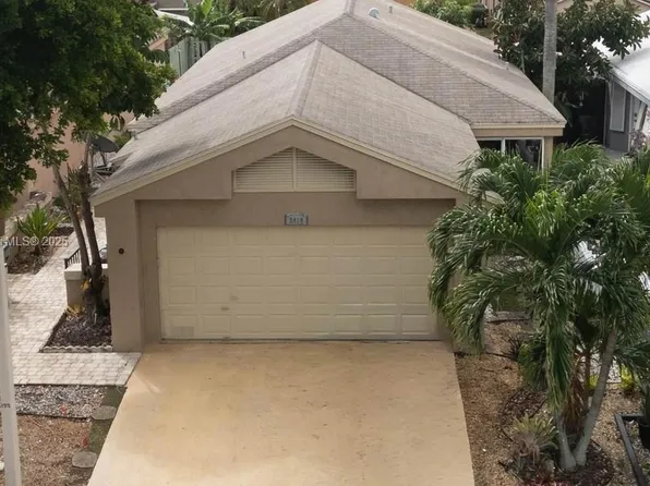 3460 NW 21st St, Coconut Creek, FL 33066