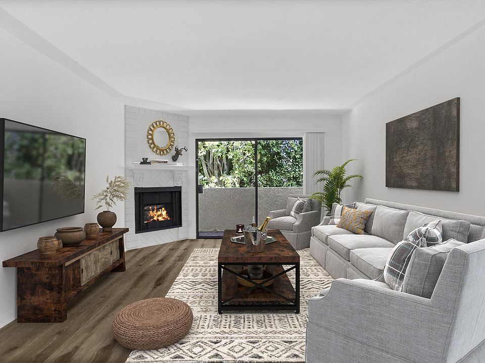 1st image of 10721 Moorpark St APT 103