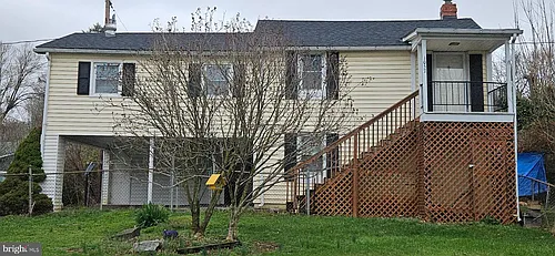 1057 Foreman Ln Photo 1