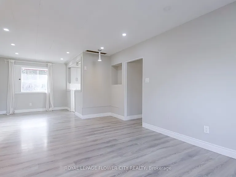 7555 Old Church Rd — Photo 9