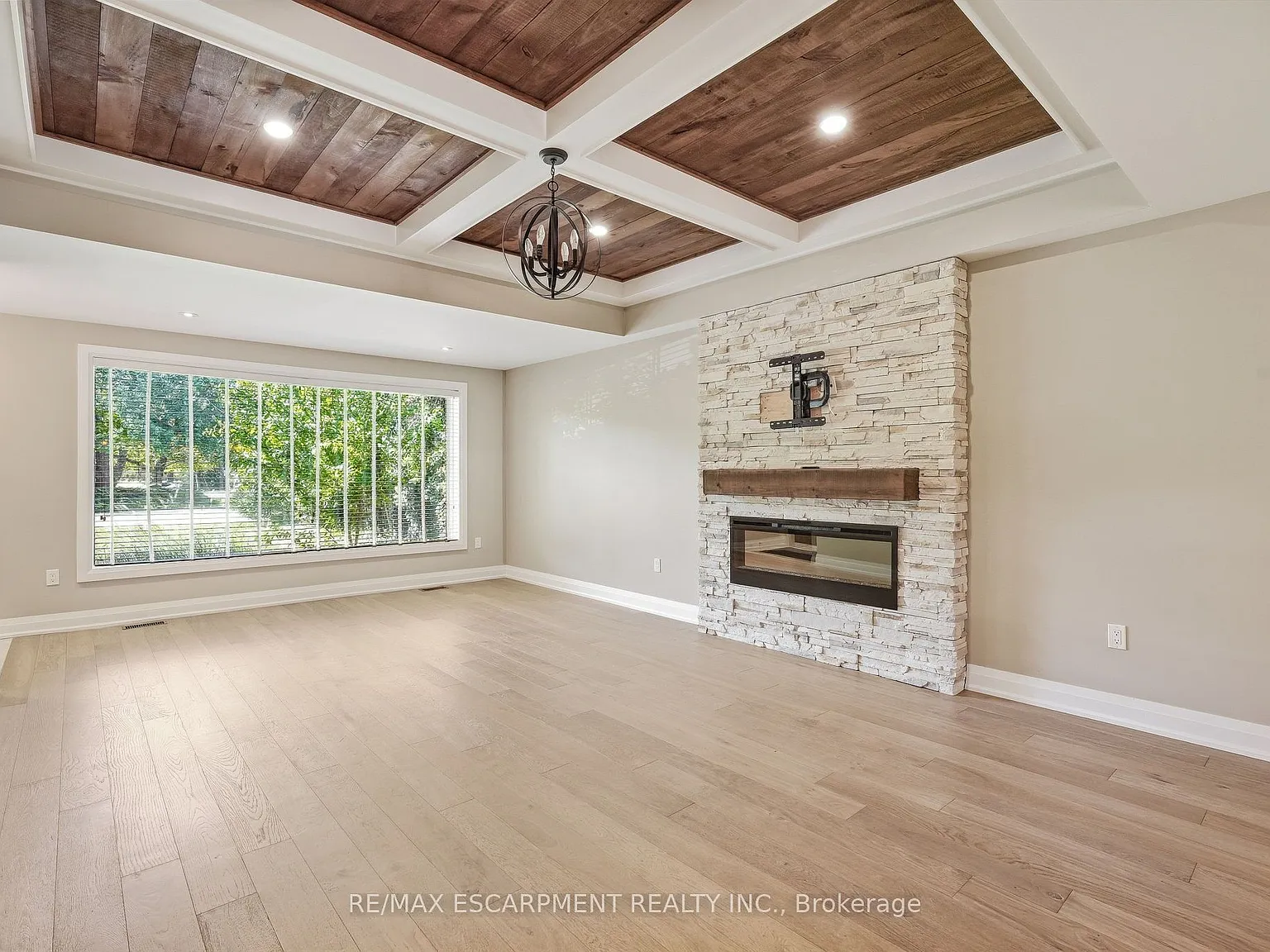 3 bed, $3,500 — Photo 4