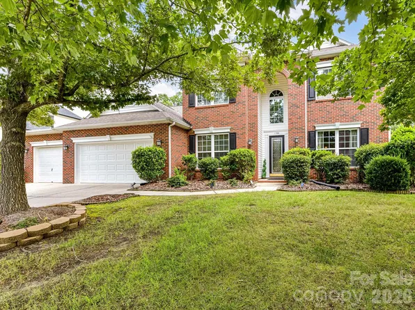 1788 Oakmont Dr, Denver, NC 28037