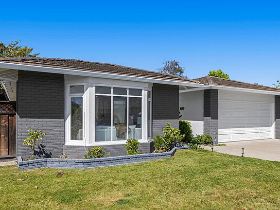 3rd image of 349 Bluefish Ct