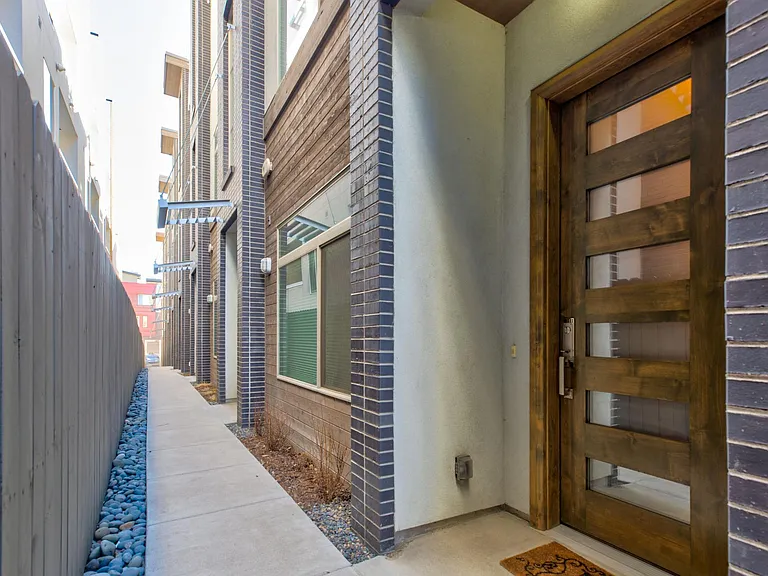2103 W 32nd Ave #8 — Photo 37