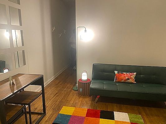 2nd image of 39 Christopher St APT 4C