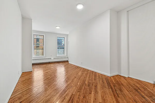 Rented by Cooper & Cooper Real Estate | media 1