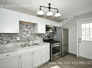 420 School St APT 1, Verona, PA 15147