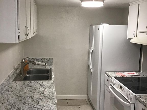 4th image of 4034 W Mesquite Ln