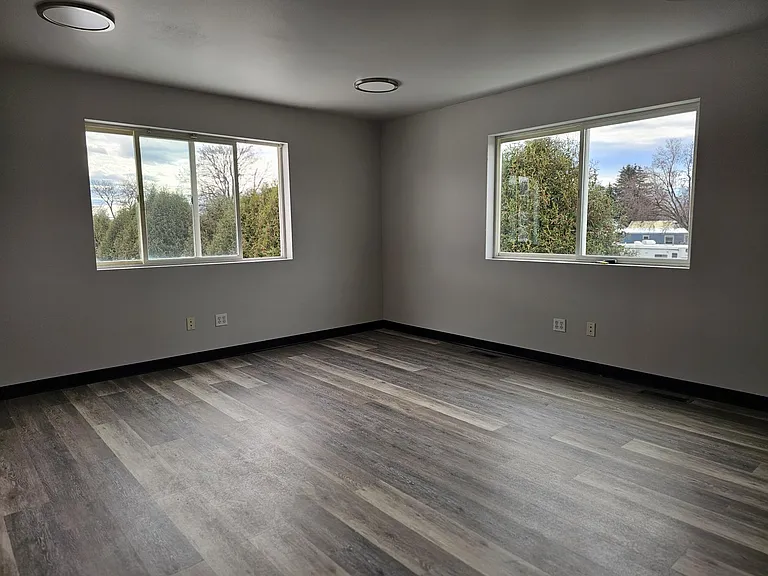 2412 River Rd #F — Photo 2