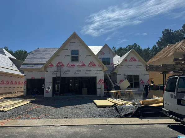 139 Glengerry Dr, Pelham, AL 35124