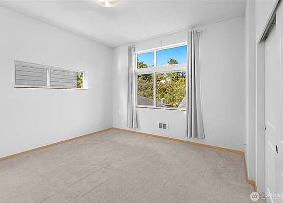 4th image of 3922 14th Ave S APT C