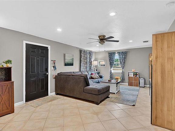 3rd image of 4261 Elwood RD