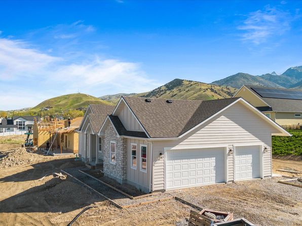 108 N 900 E, Hyde Park, UT 84318