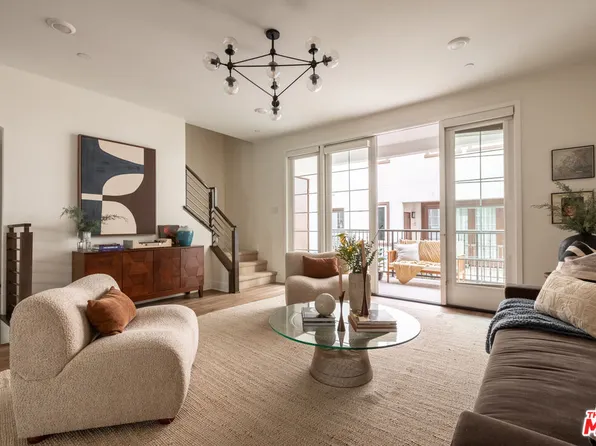 129 S Cessna Ln, Los Angeles, CA 90042